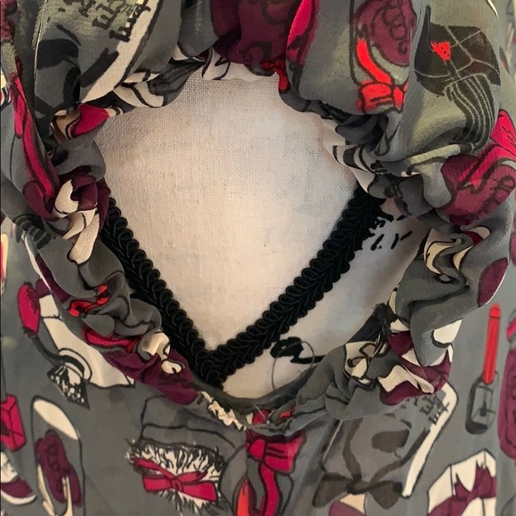 Cap Sleeve Button Up Blouse with Ruffle Front - Picture 5 of 7